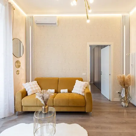 District Flat * Mediolan