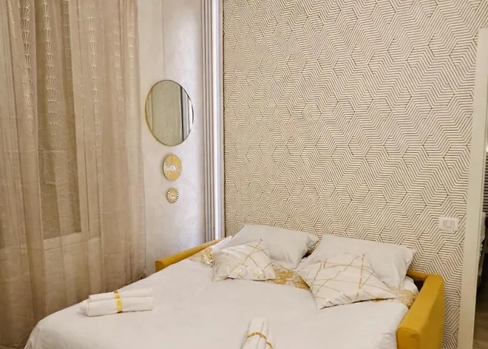 District Flat Apartman Milánó