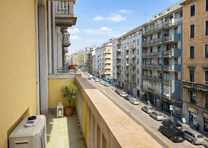 District Flat Daire Milano